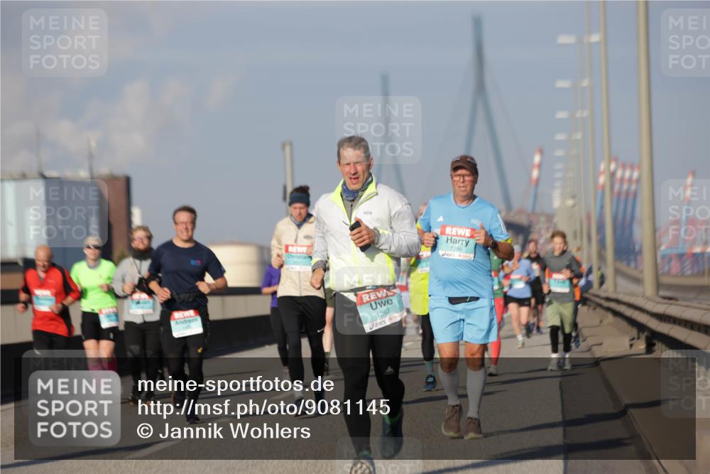 03.10.2025 - Köhlbrandbrückenlauf Jannik Wohlers http://msf.ph/oto/9081145 03.10.2025 09:54:29 Position 3 1367, 1286 meine-sportfotos.de