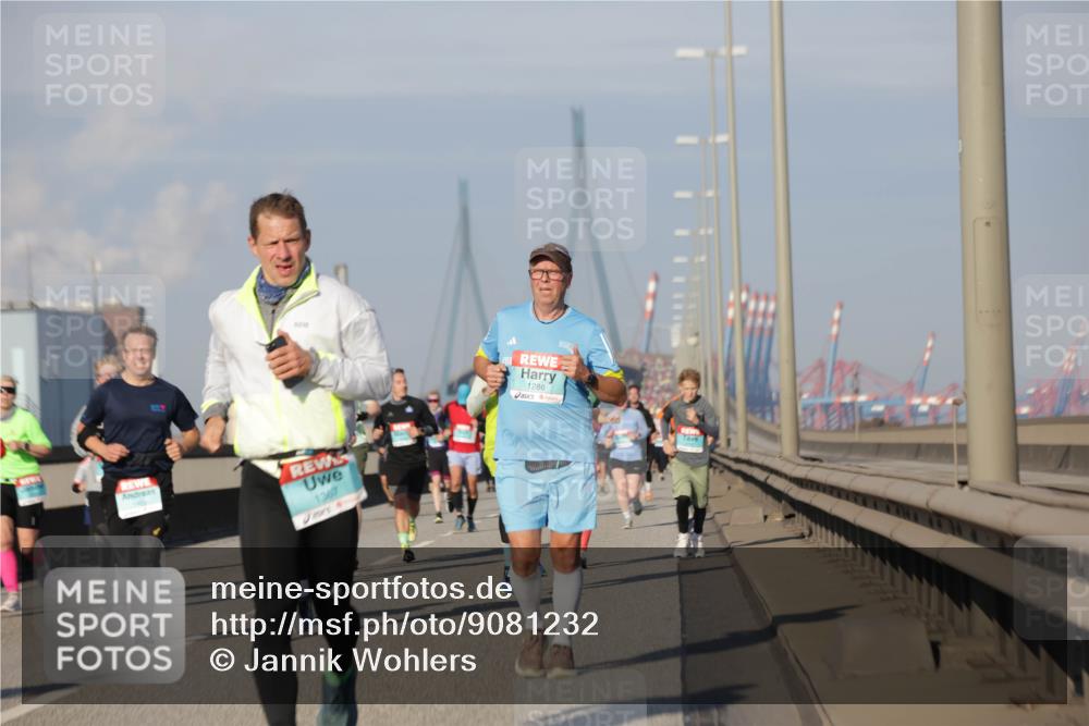 03.10.2025 - Köhlbrandbrückenlauf Jannik Wohlers http://msf.ph/oto/9081232 03.10.2025 09:54:30 Position 3 1367, 1286 meine-sportfotos.de