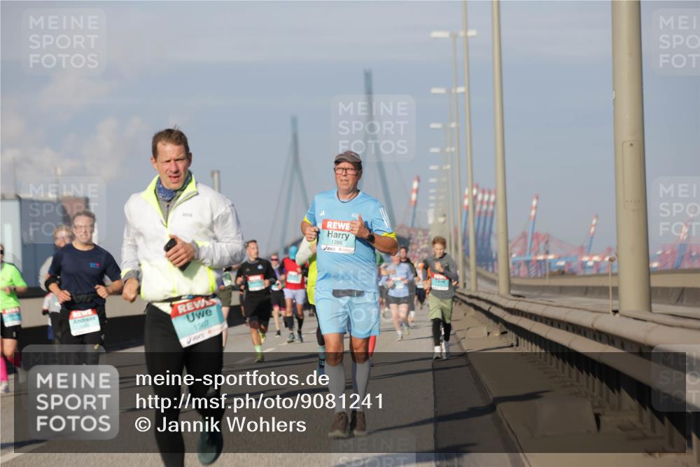 03.10.2025 - Köhlbrandbrückenlauf Jannik Wohlers http://msf.ph/oto/9081241 03.10.2025 09:54:31 Position 3 1367, 1286 meine-sportfotos.de