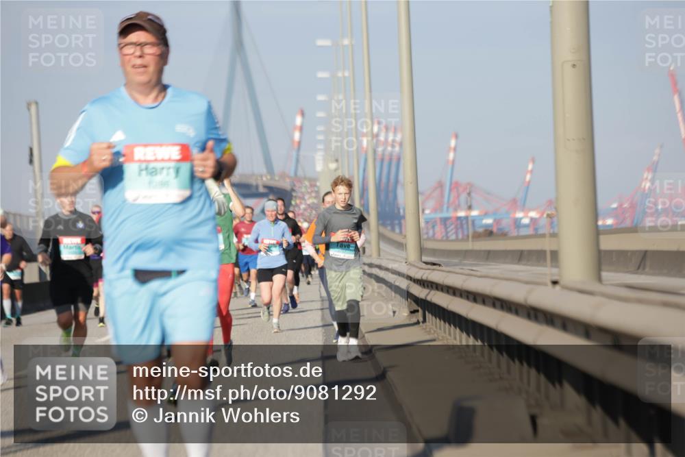 03.10.2025 - Köhlbrandbrückenlauf Jannik Wohlers http://msf.ph/oto/9081292 03.10.2025 09:54:32 Position 3 1286 meine-sportfotos.de