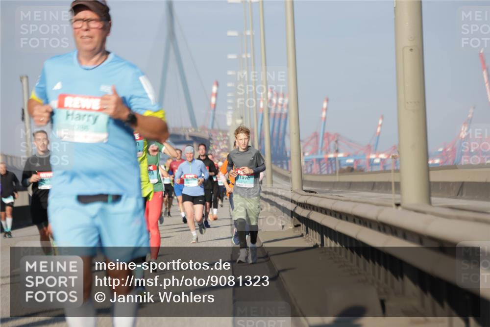 03.10.2025 - Köhlbrandbrückenlauf Jannik Wohlers http://msf.ph/oto/9081323 03.10.2025 09:54:33 Position 3 1288, 3707 meine-sportfotos.de