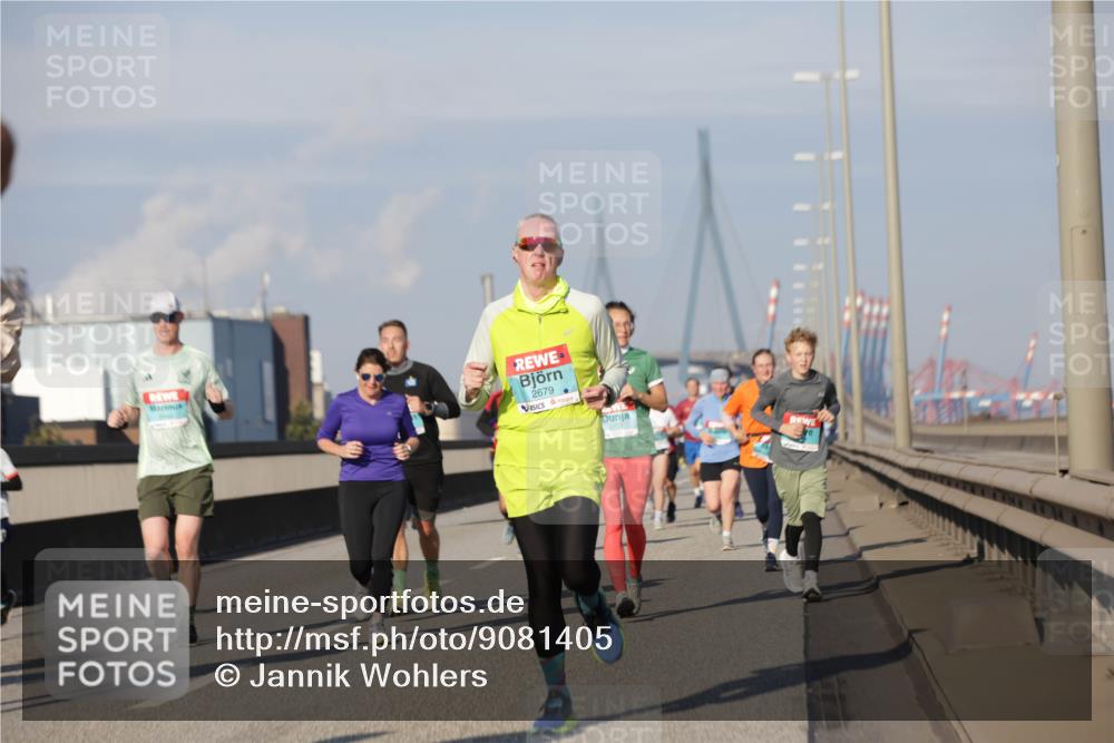 03.10.2025 - Köhlbrandbrückenlauf Jannik Wohlers http://msf.ph/oto/9081405 03.10.2025 09:54:35 Position 3 2679 meine-sportfotos.de