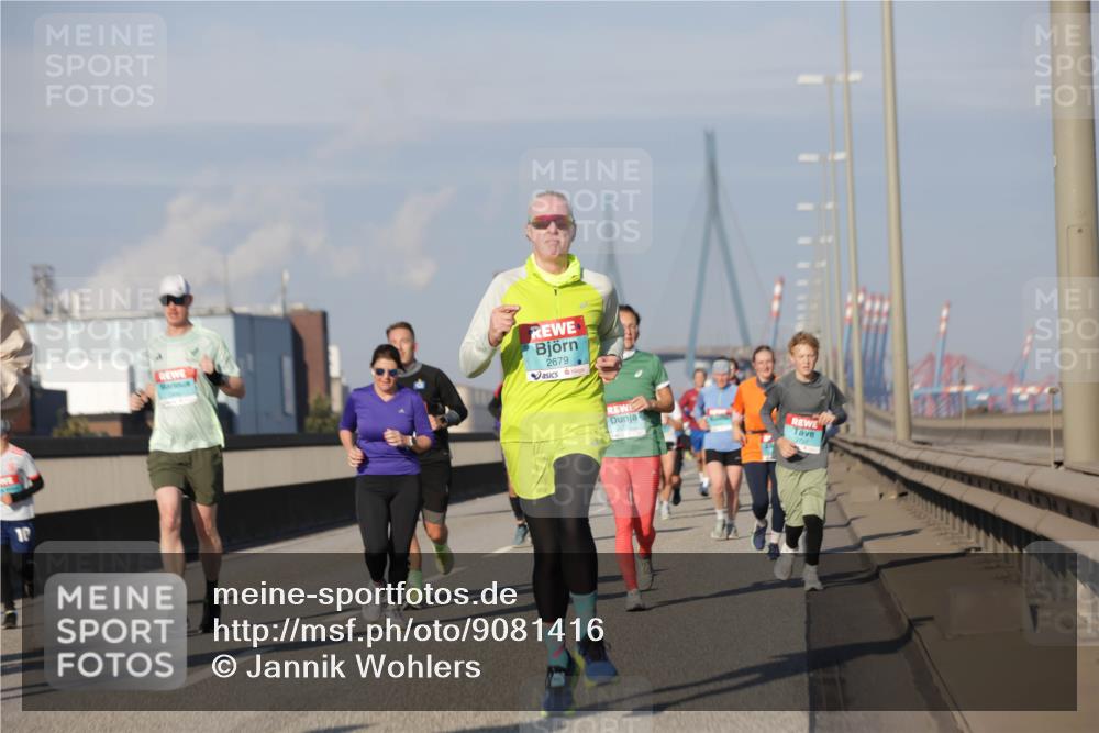 03.10.2025 - Köhlbrandbrückenlauf Jannik Wohlers http://msf.ph/oto/9081416 03.10.2025 09:54:35 Position 3 10, 2679 meine-sportfotos.de