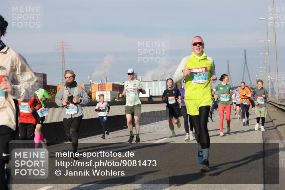 03.10.2025 - Köhlbrandbrückenlauf Jannik Wohlers http://msf.ph/oto/9081473 03.10.2025 09:54:37 Position 3 10, 2679 meine-sportfotos.de