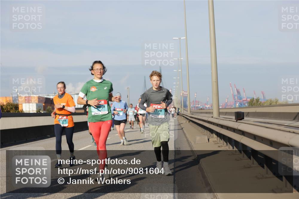 03.10.2025 - Köhlbrandbrückenlauf Jannik Wohlers http://msf.ph/oto/9081604 03.10.2025 09:54:41 Position 3 3709 meine-sportfotos.de