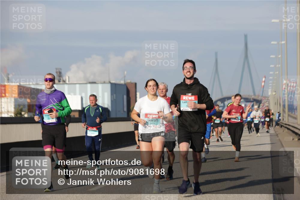 03.10.2025 - Köhlbrandbrückenlauf Jannik Wohlers http://msf.ph/oto/9081698 03.10.2025 09:54:45 Position 3 1401 meine-sportfotos.de