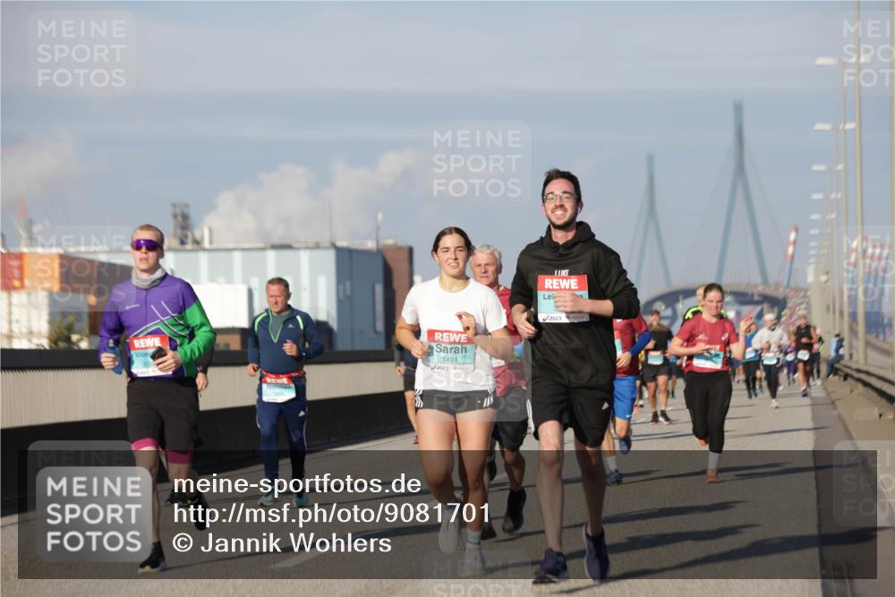 03.10.2025 - Köhlbrandbrückenlauf Jannik Wohlers http://msf.ph/oto/9081701 03.10.2025 09:54:45 Position 3 1401 meine-sportfotos.de
