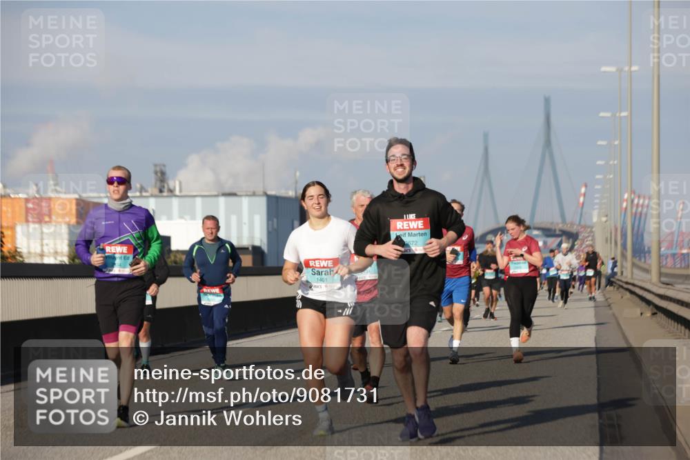 03.10.2025 - Köhlbrandbrückenlauf Jannik Wohlers http://msf.ph/oto/9081731 03.10.2025 09:54:45 Position 3 1401, 3672 meine-sportfotos.de