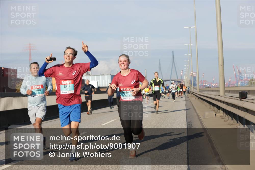 03.10.2025 - Köhlbrandbrückenlauf Jannik Wohlers http://msf.ph/oto/9081907 03.10.2025 09:54:51 Position 3 8542, 1901, 1818 meine-sportfotos.de