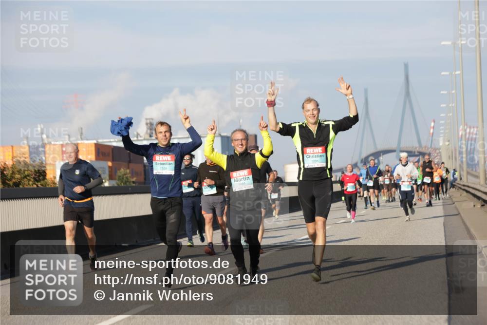03.10.2025 - Köhlbrandbrückenlauf Jannik Wohlers http://msf.ph/oto/9081949 03.10.2025 09:54:53 Position 3 1558, 1464, 1201 meine-sportfotos.de