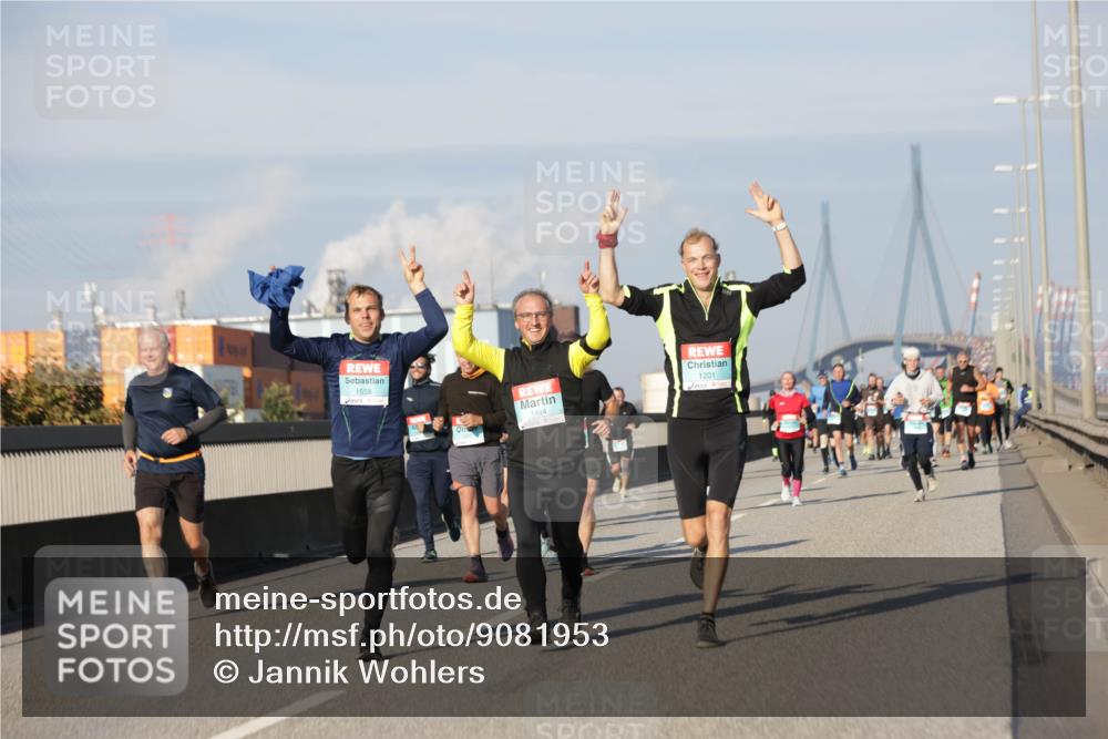 03.10.2025 - Köhlbrandbrückenlauf Jannik Wohlers http://msf.ph/oto/9081953 03.10.2025 09:54:53 Position 3 1558, 1464, 1201 meine-sportfotos.de