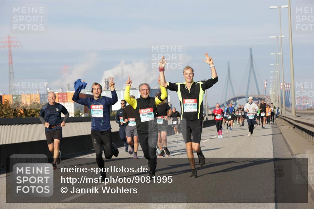 03.10.2025 - Köhlbrandbrückenlauf Jannik Wohlers http://msf.ph/oto/9081995 03.10.2025 09:54:53 Position 3 1558, 1464, 1201 meine-sportfotos.de