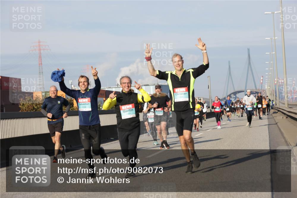 03.10.2025 - Köhlbrandbrückenlauf Jannik Wohlers http://msf.ph/oto/9082073 03.10.2025 09:54:54 Position 3 1558, 1464, 1201 meine-sportfotos.de