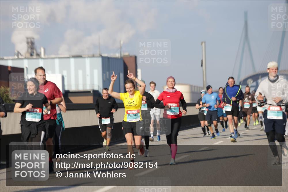03.10.2025 - Köhlbrandbrückenlauf Jannik Wohlers http://msf.ph/oto/9082154 03.10.2025 09:54:57 Position 3 3334 meine-sportfotos.de