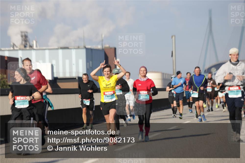 03.10.2025 - Köhlbrandbrückenlauf Jannik Wohlers http://msf.ph/oto/9082173 03.10.2025 09:54:57 Position 3 1747, 3334 meine-sportfotos.de