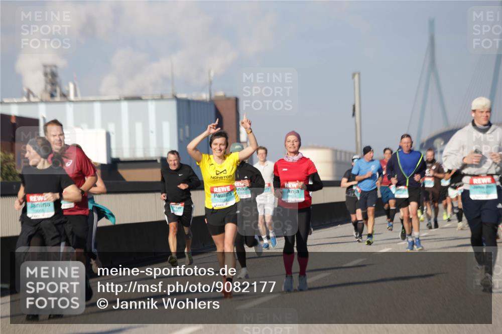03.10.2025 - Köhlbrandbrückenlauf Jannik Wohlers http://msf.ph/oto/9082177 03.10.2025 09:54:57 Position 3 1747, 3334 meine-sportfotos.de