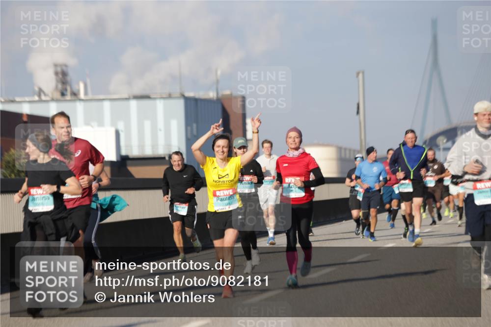03.10.2025 - Köhlbrandbrückenlauf Jannik Wohlers http://msf.ph/oto/9082181 03.10.2025 09:54:57 Position 3 1747, 3334 meine-sportfotos.de