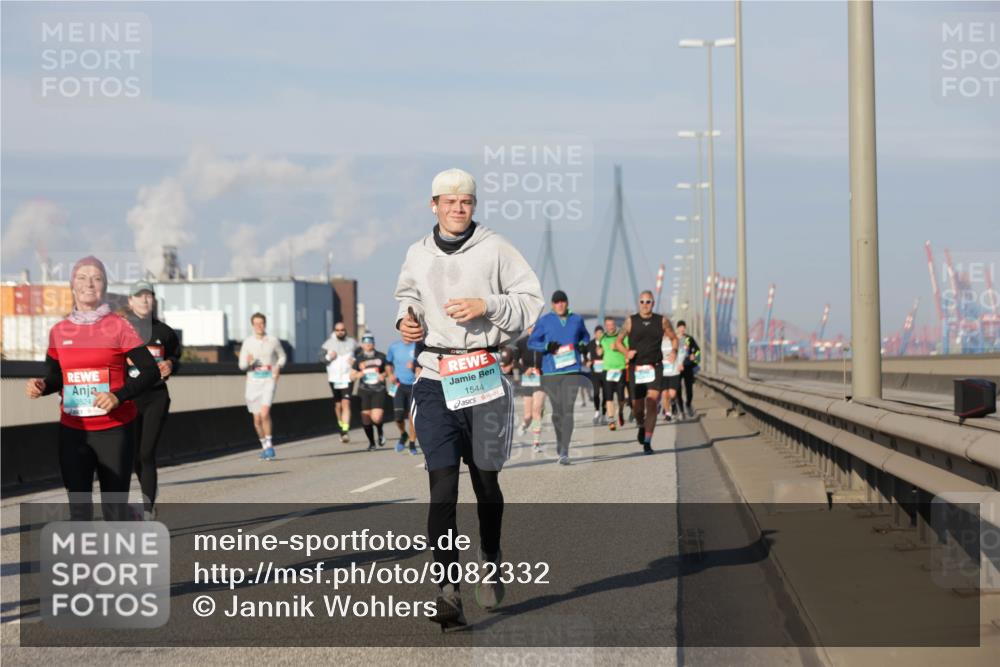 03.10.2025 - Köhlbrandbrückenlauf Jannik Wohlers http://msf.ph/oto/9082332 03.10.2025 09:55:02 Position 3 1544 meine-sportfotos.de