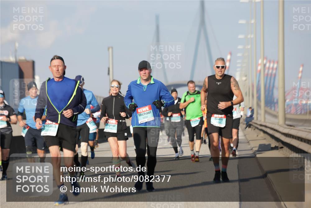 03.10.2025 - Köhlbrandbrückenlauf Jannik Wohlers http://msf.ph/oto/9082377 03.10.2025 09:55:04 Position 3 1307, 1636, 3202 meine-sportfotos.de