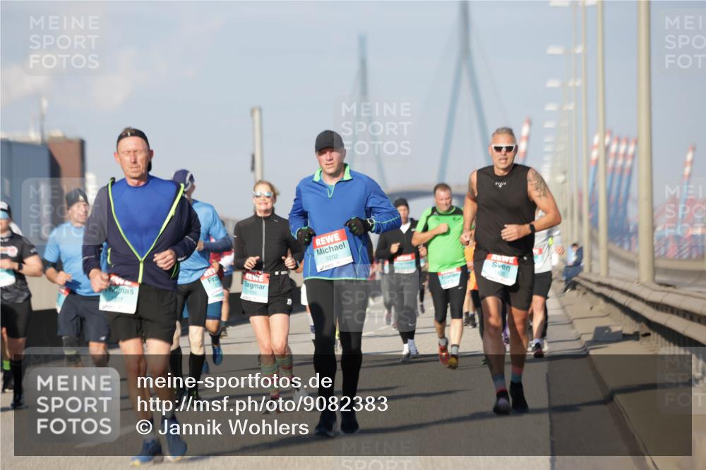 03.10.2025 - Köhlbrandbrückenlauf Jannik Wohlers http://msf.ph/oto/9082383 03.10.2025 09:55:04 Position 3 1636, 3202 meine-sportfotos.de