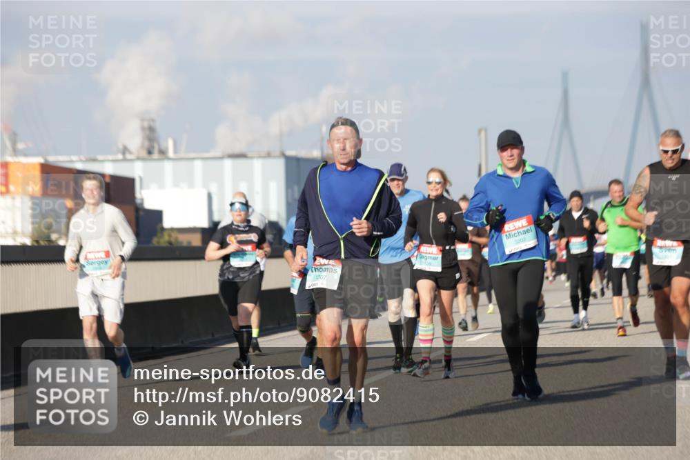 03.10.2025 - Köhlbrandbrückenlauf Jannik Wohlers http://msf.ph/oto/9082415 03.10.2025 09:55:05 Position 3 1307, 1636, 3202 meine-sportfotos.de