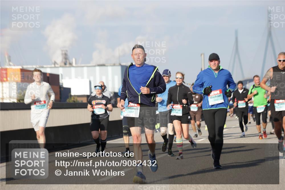 03.10.2025 - Köhlbrandbrückenlauf Jannik Wohlers http://msf.ph/oto/9082432 03.10.2025 09:55:05 Position 3 1307, 1636, 3202 meine-sportfotos.de
