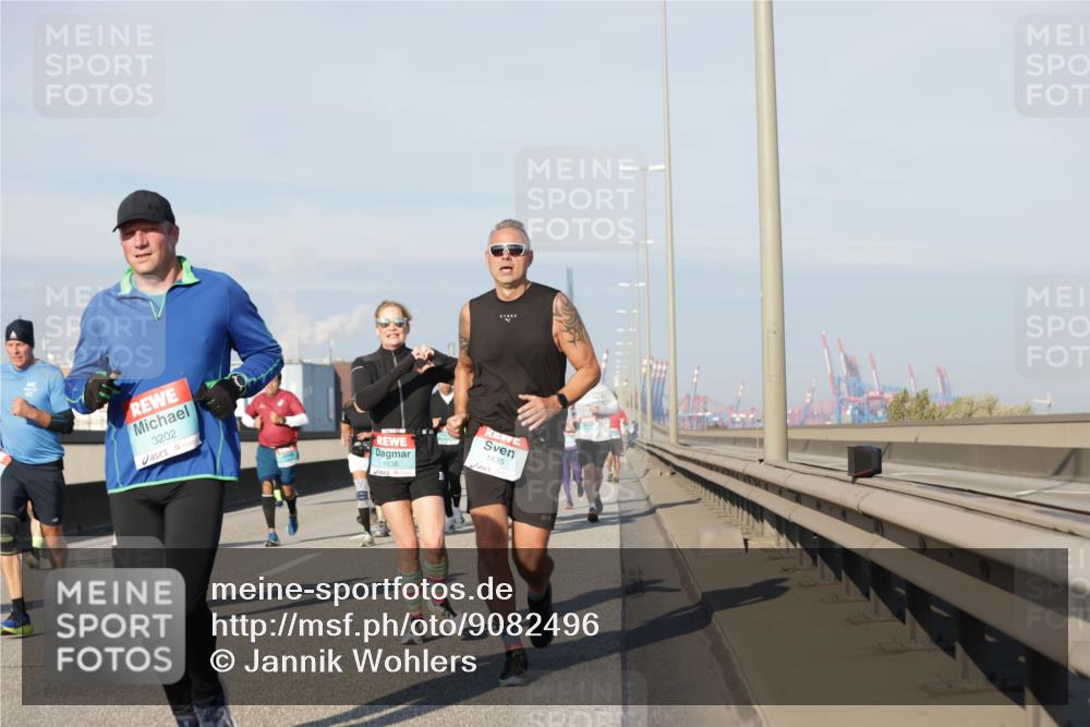 03.10.2025 - Köhlbrandbrückenlauf Jannik Wohlers http://msf.ph/oto/9082496 03.10.2025 09:55:09 Position 3 3202, 1636, 1435 meine-sportfotos.de