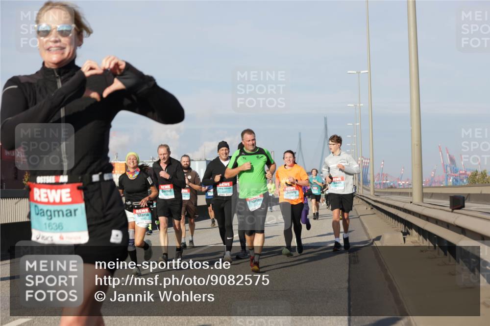03.10.2025 - Köhlbrandbrückenlauf Jannik Wohlers http://msf.ph/oto/9082575 03.10.2025 09:55:12 Position 3 1636, 3321 meine-sportfotos.de
