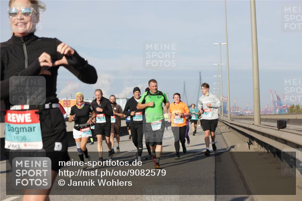 03.10.2025 - Köhlbrandbrückenlauf Jannik Wohlers http://msf.ph/oto/9082579 03.10.2025 09:55:12 Position 3 1636, 1093, 1786, 2711 meine-sportfotos.de