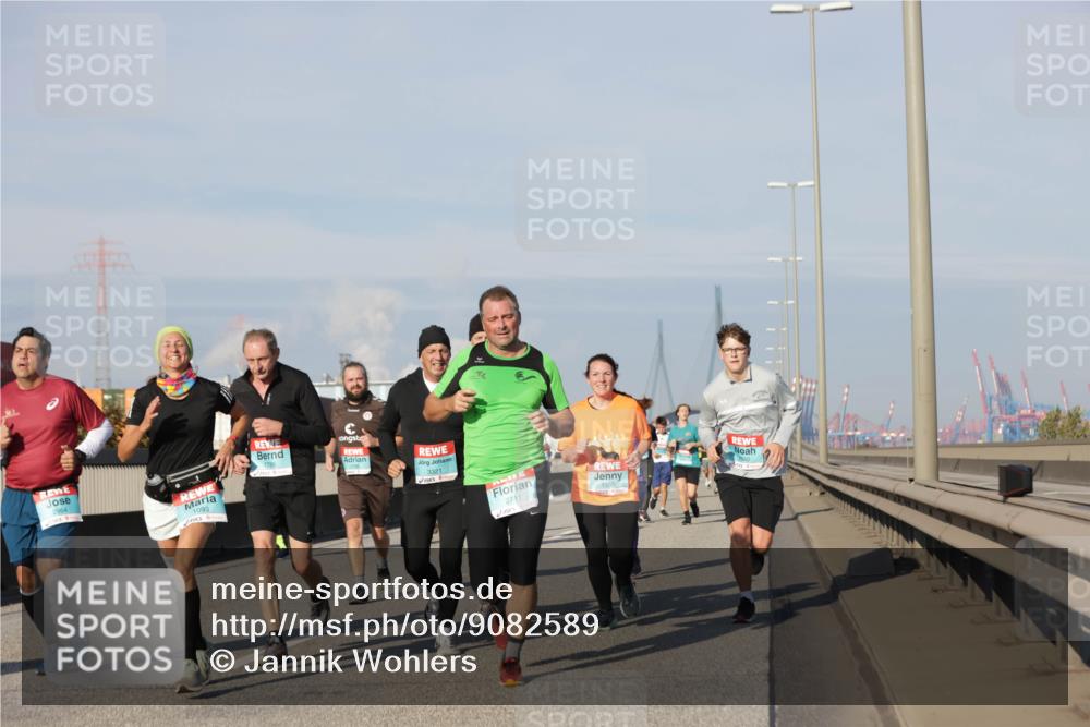 03.10.2025 - Köhlbrandbrückenlauf Jannik Wohlers http://msf.ph/oto/9082589 03.10.2025 09:55:13 Position 3 3321, 2711 meine-sportfotos.de