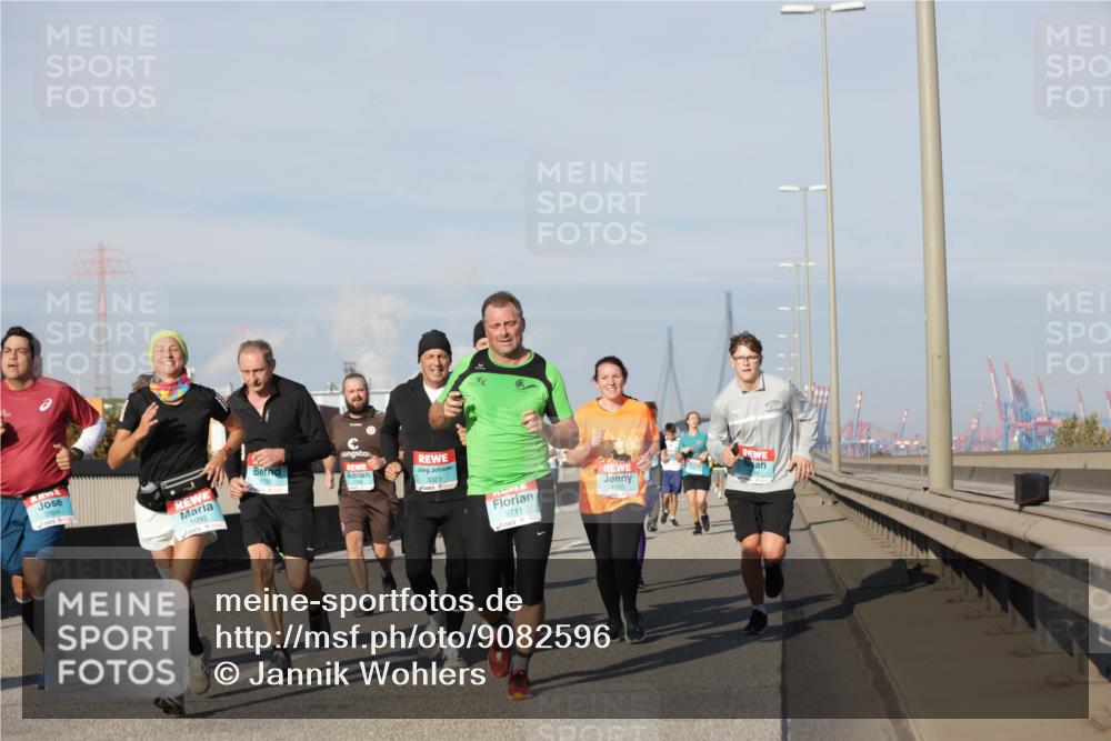 03.10.2025 - Köhlbrandbrückenlauf Jannik Wohlers http://msf.ph/oto/9082596 03.10.2025 09:55:13 Position 3 2964, 1093, 1786, 3321, 2711, 1350 meine-sportfotos.de