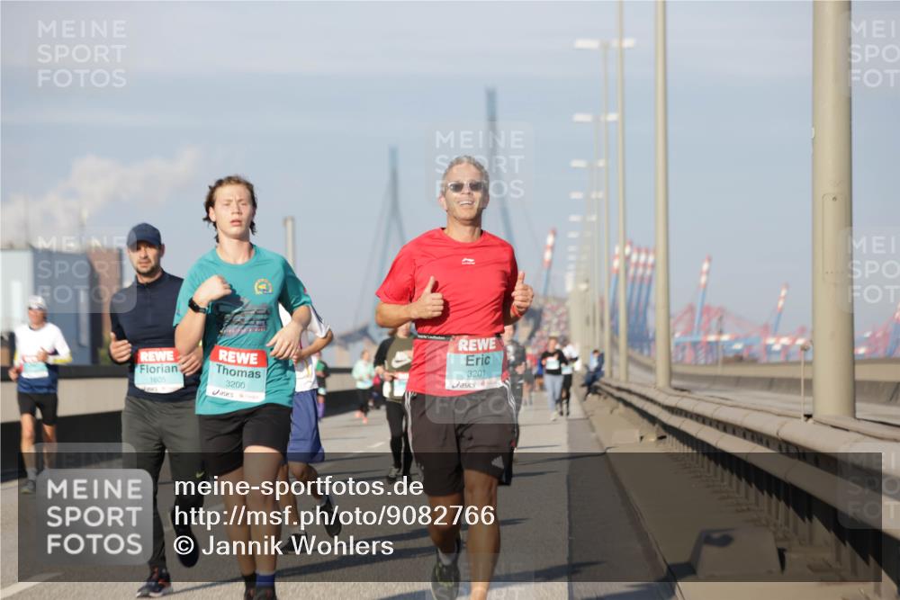 03.10.2025 - Köhlbrandbrückenlauf Jannik Wohlers http://msf.ph/oto/9082766 03.10.2025 09:55:19 Position 3 1605, 3200, 3201 meine-sportfotos.de