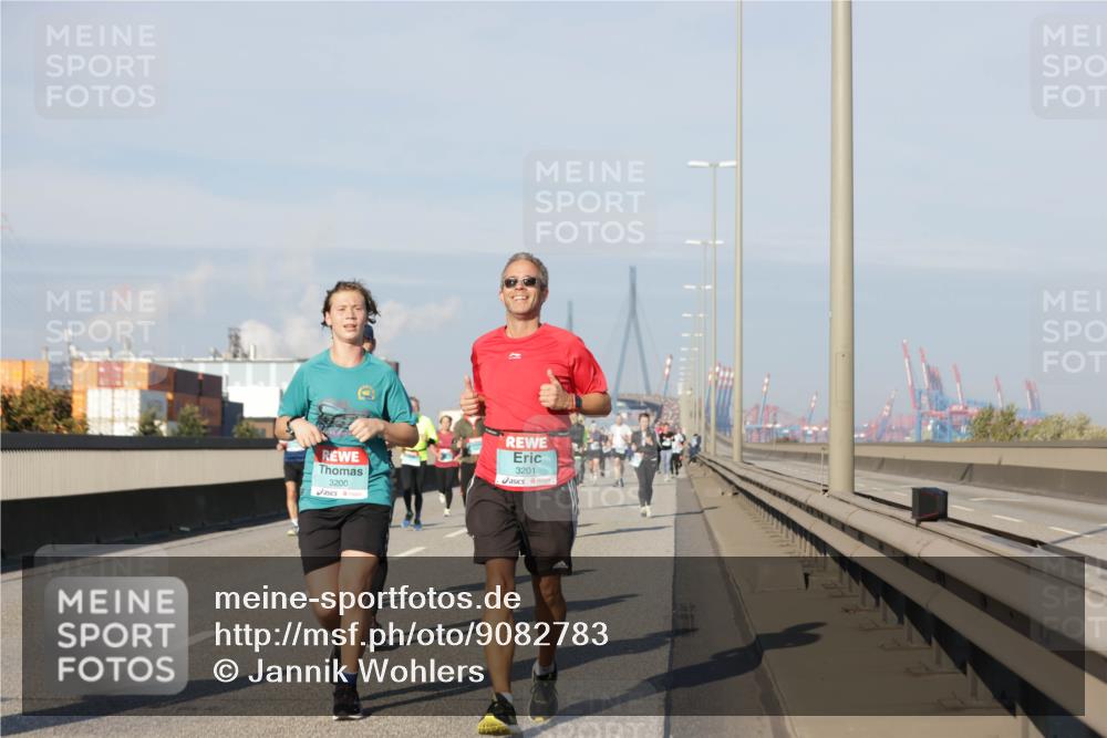 03.10.2025 - Köhlbrandbrückenlauf Jannik Wohlers http://msf.ph/oto/9082783 03.10.2025 09:55:20 Position 3 3200, 3201 meine-sportfotos.de