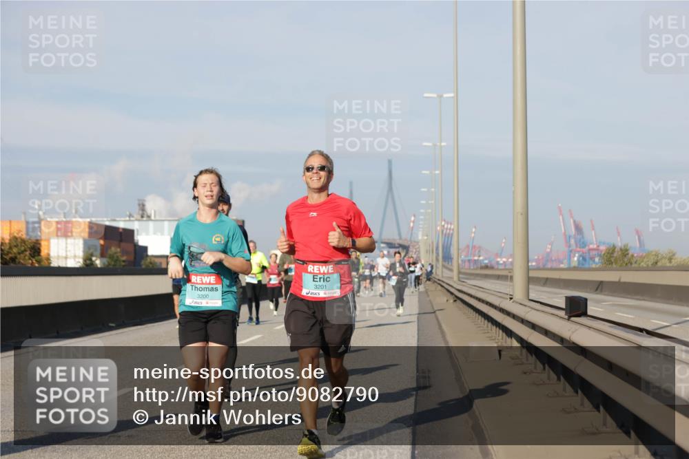 03.10.2025 - Köhlbrandbrückenlauf Jannik Wohlers http://msf.ph/oto/9082790 03.10.2025 09:55:20 Position 3 3200, 3201 meine-sportfotos.de