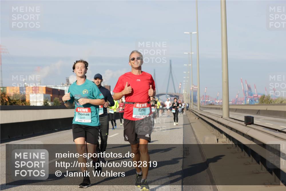 03.10.2025 - Köhlbrandbrückenlauf Jannik Wohlers http://msf.ph/oto/9082819 03.10.2025 09:55:21 Position 3 3200, 3201 meine-sportfotos.de