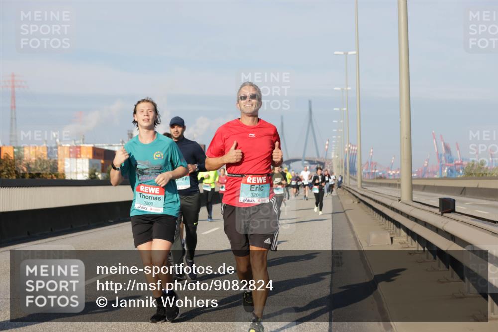 03.10.2025 - Köhlbrandbrückenlauf Jannik Wohlers http://msf.ph/oto/9082824 03.10.2025 09:55:21 Position 3 3200, 3201 meine-sportfotos.de