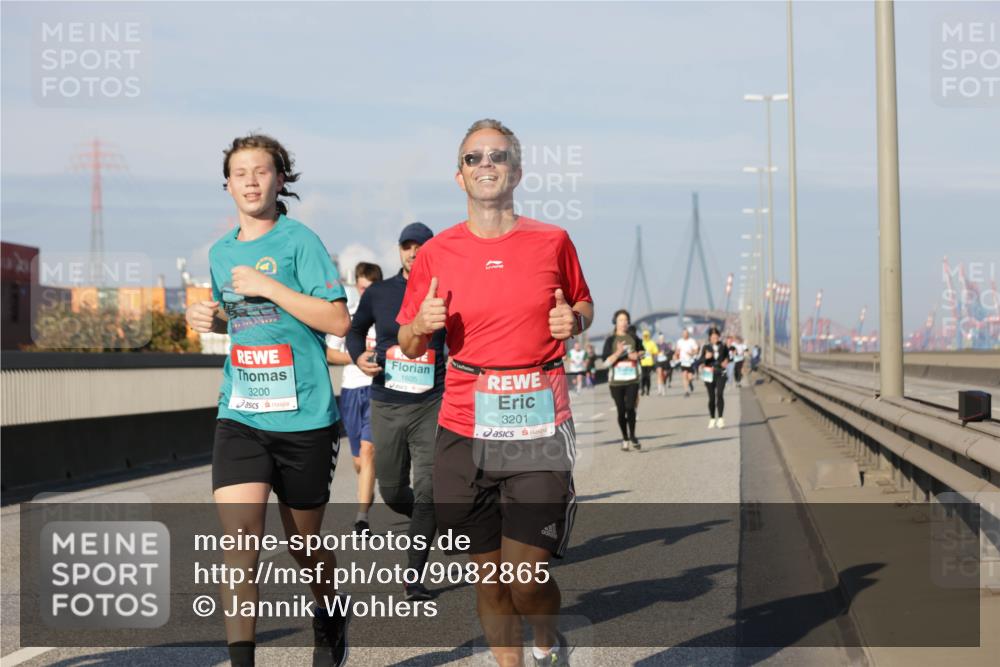 03.10.2025 - Köhlbrandbrückenlauf Jannik Wohlers http://msf.ph/oto/9082865 03.10.2025 09:55:21 Position 3 3200, 1605, 3201 meine-sportfotos.de