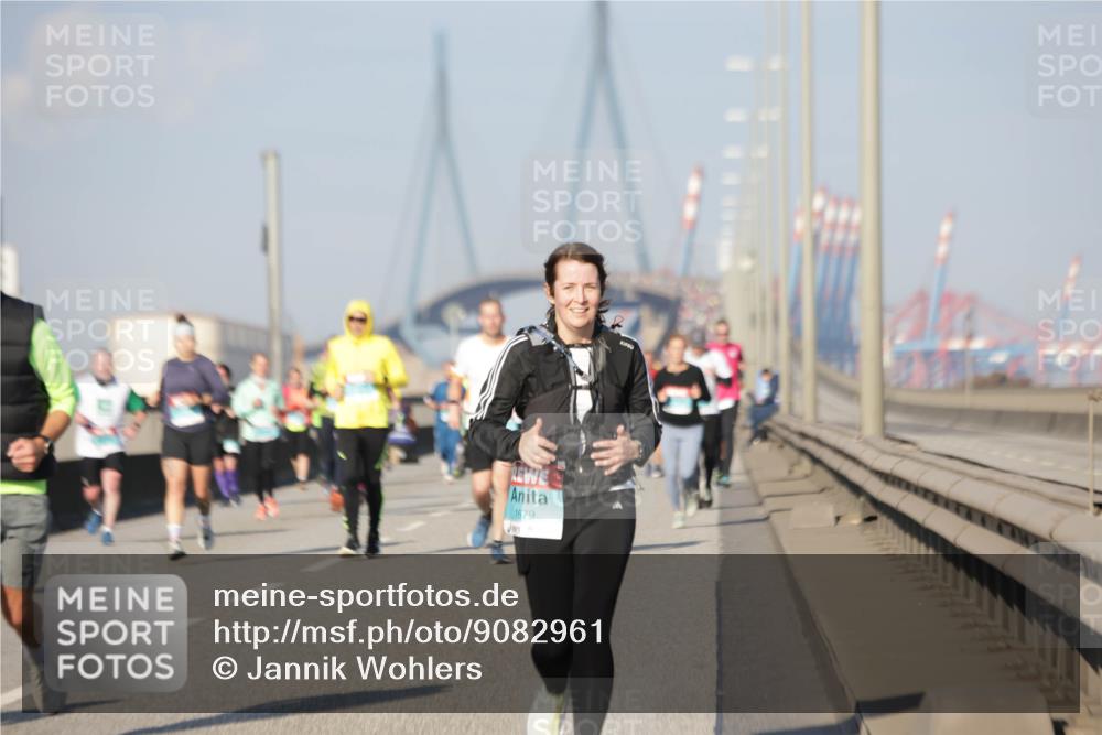 03.10.2025 - Köhlbrandbrückenlauf Jannik Wohlers http://msf.ph/oto/9082961 03.10.2025 09:55:27 Position 3 1679 meine-sportfotos.de