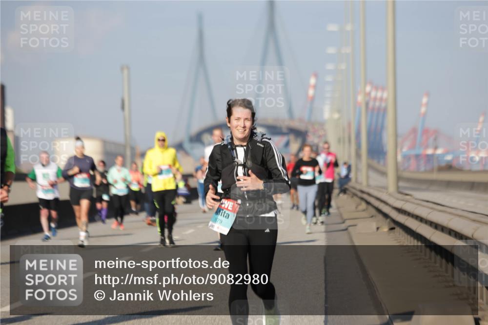 03.10.2025 - Köhlbrandbrückenlauf Jannik Wohlers http://msf.ph/oto/9082980 03.10.2025 09:55:27 Position 3 1679 meine-sportfotos.de