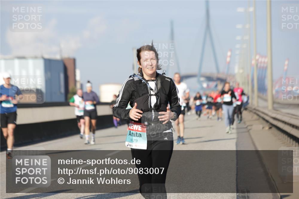 03.10.2025 - Köhlbrandbrückenlauf Jannik Wohlers http://msf.ph/oto/9083007 03.10.2025 09:55:29 Position 3 1679 meine-sportfotos.de