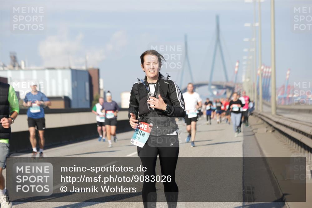 03.10.2025 - Köhlbrandbrückenlauf Jannik Wohlers http://msf.ph/oto/9083026 03.10.2025 09:55:29 Position 3 1679 meine-sportfotos.de