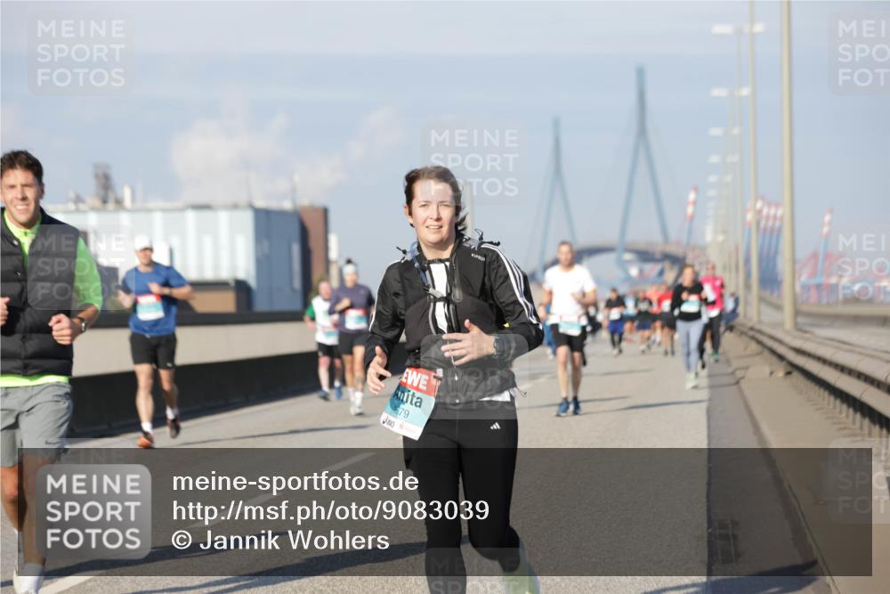 03.10.2025 - Köhlbrandbrückenlauf Jannik Wohlers http://msf.ph/oto/9083039 03.10.2025 09:55:29 Position 3 1679 meine-sportfotos.de