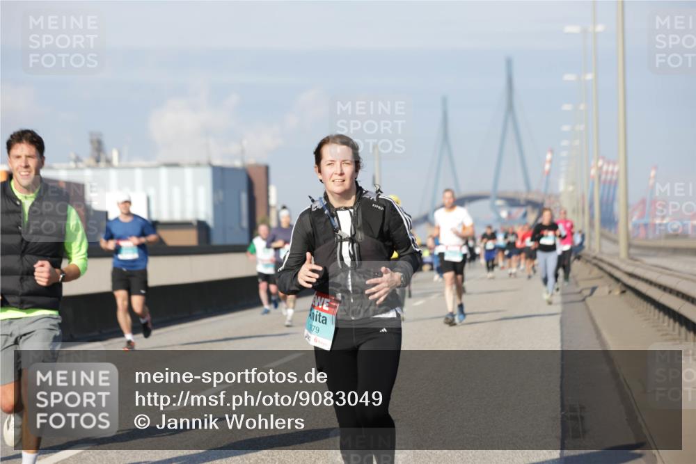 03.10.2025 - Köhlbrandbrückenlauf Jannik Wohlers http://msf.ph/oto/9083049 03.10.2025 09:55:29 Position 3 79 meine-sportfotos.de