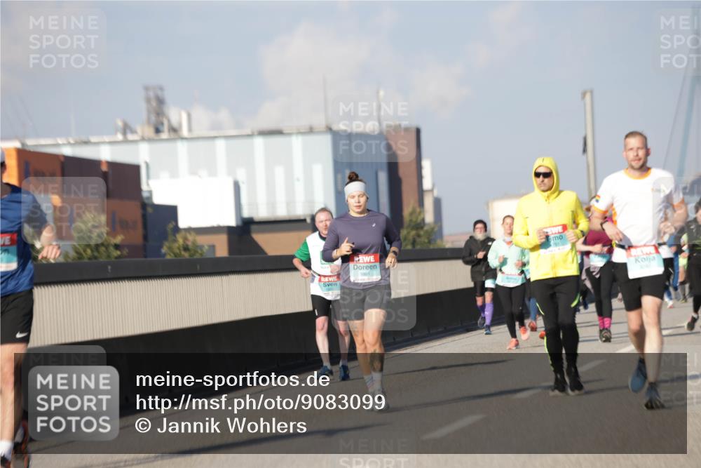03.10.2025 - Köhlbrandbrückenlauf Jannik Wohlers http://msf.ph/oto/9083099 03.10.2025 09:55:32 Position 3 1801 meine-sportfotos.de