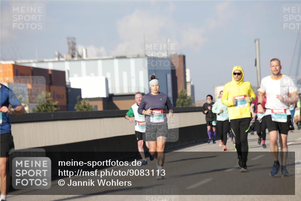 03.10.2025 - Köhlbrandbrückenlauf Jannik Wohlers http://msf.ph/oto/9083113 03.10.2025 09:55:32 Position 3 1801 meine-sportfotos.de