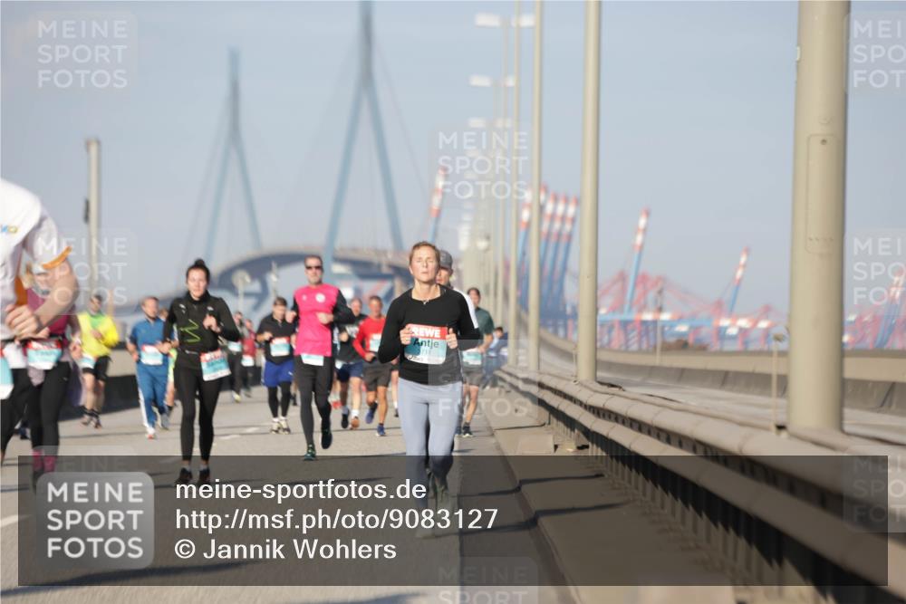 03.10.2025 - Köhlbrandbrückenlauf Jannik Wohlers http://msf.ph/oto/9083127 03.10.2025 09:55:35 Position 3 3711 meine-sportfotos.de