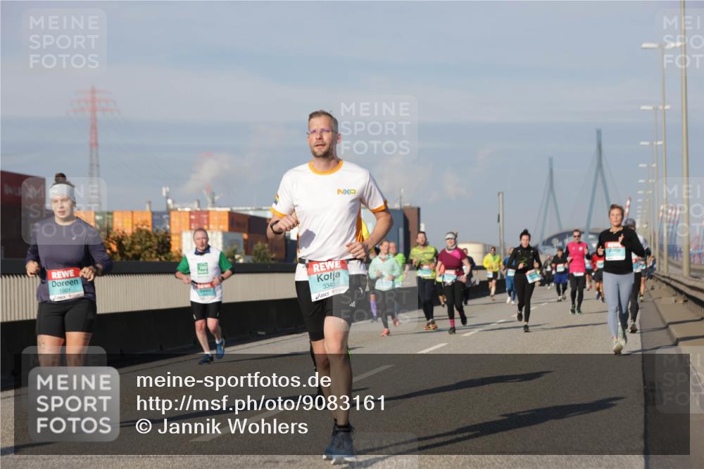 03.10.2025 - Köhlbrandbrückenlauf Jannik Wohlers http://msf.ph/oto/9083161 03.10.2025 09:55:37 Position 3 1801, 3345 meine-sportfotos.de