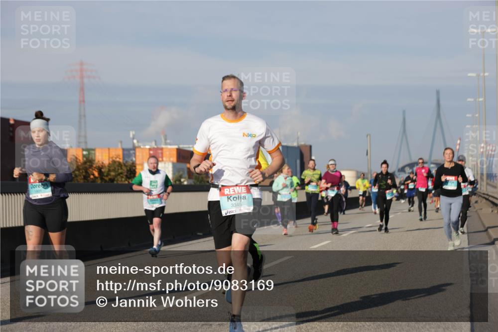 03.10.2025 - Köhlbrandbrückenlauf Jannik Wohlers http://msf.ph/oto/9083169 03.10.2025 09:55:37 Position 3 1801, 3345 meine-sportfotos.de