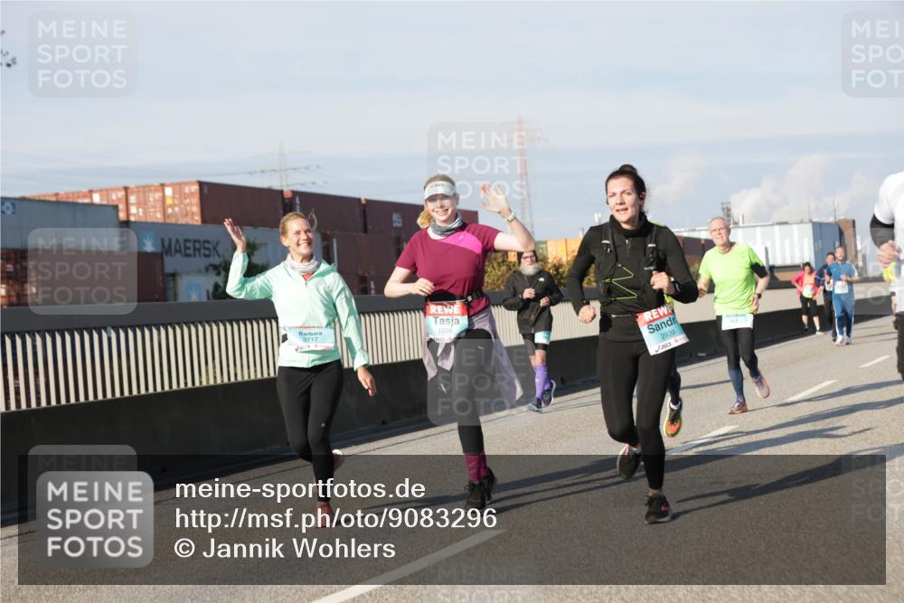 03.10.2025 - Köhlbrandbrückenlauf Jannik Wohlers http://msf.ph/oto/9083296 03.10.2025 09:55:43 Position 3 3717, 1568, 2939 meine-sportfotos.de