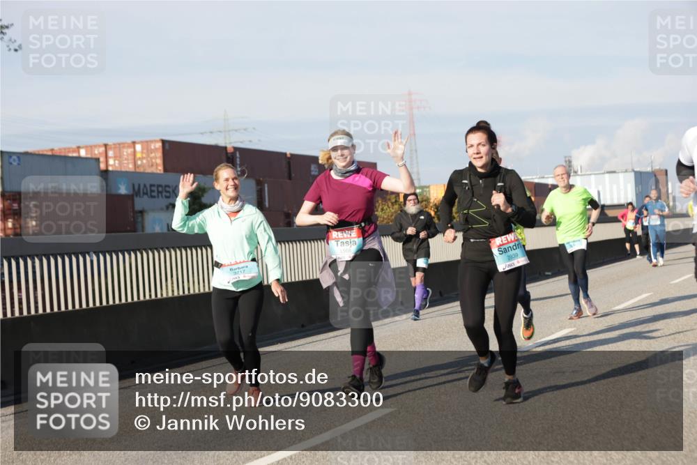 03.10.2025 - Köhlbrandbrückenlauf Jannik Wohlers http://msf.ph/oto/9083300 03.10.2025 09:55:43 Position 3 3717, 1568, 2939 meine-sportfotos.de